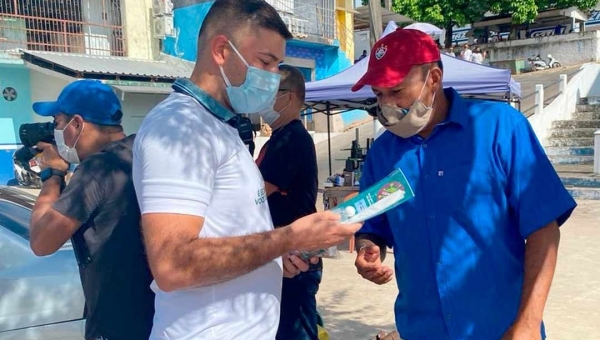 Deputado estadual Nicolau Júnior participa na Barreira de conscientização à Covid-19 em Cruzeiro do Sul